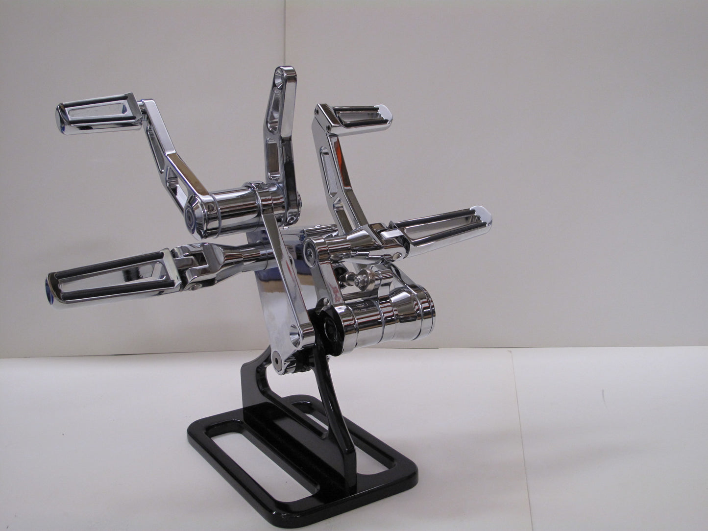 FXR CHROME FORWARD CONTROLS HARLEY FXRS/P/T