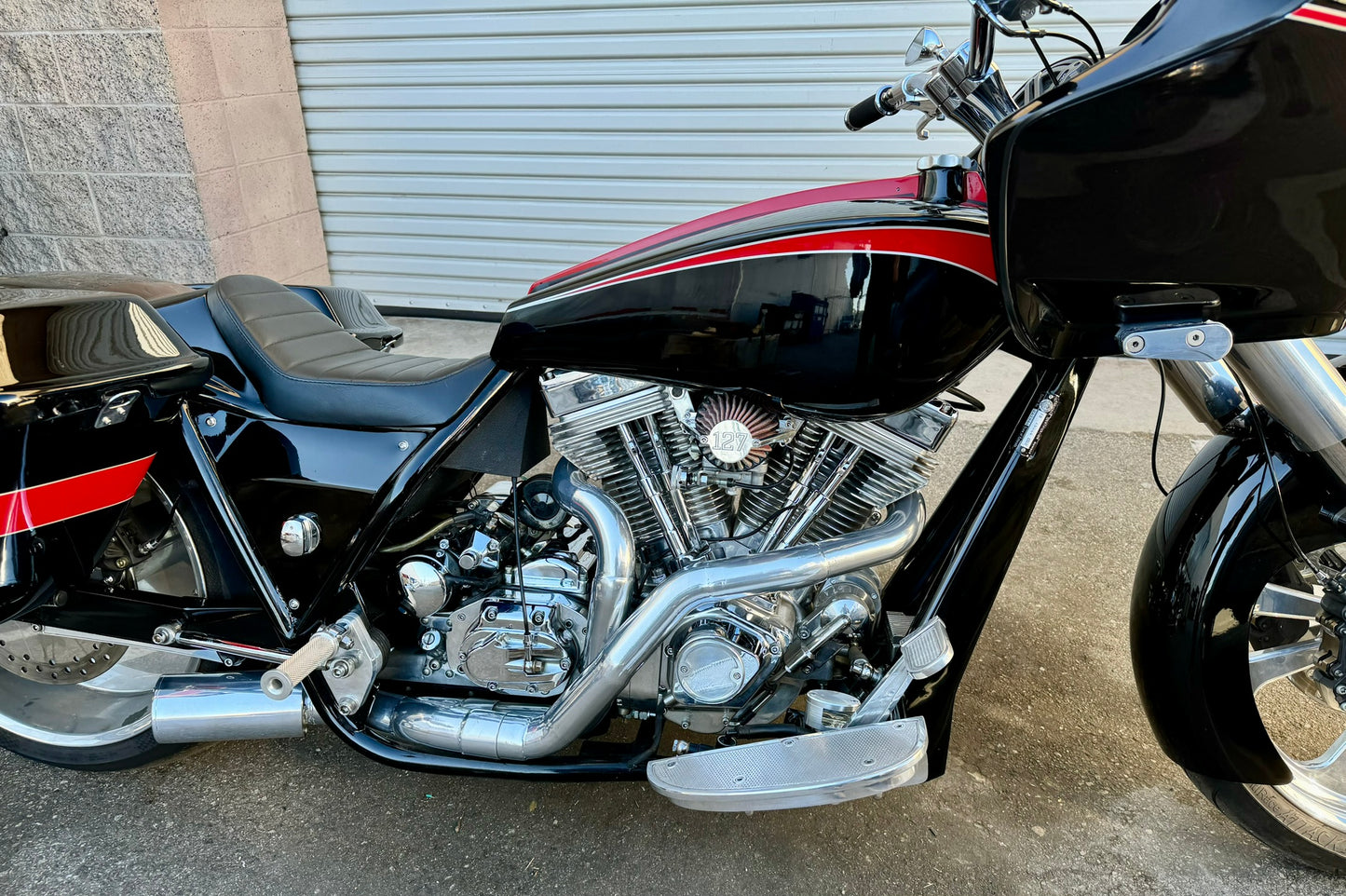 CUSTOM HOT-ROD BAGGER W/ 127” MOTOR