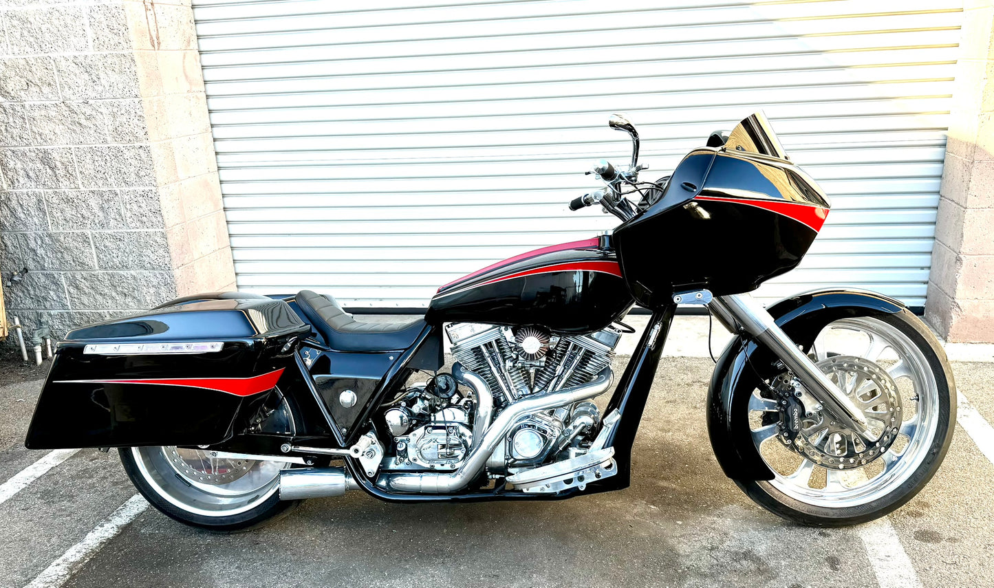 CUSTOM HOT-ROD BAGGER W/ 127” MOTOR
