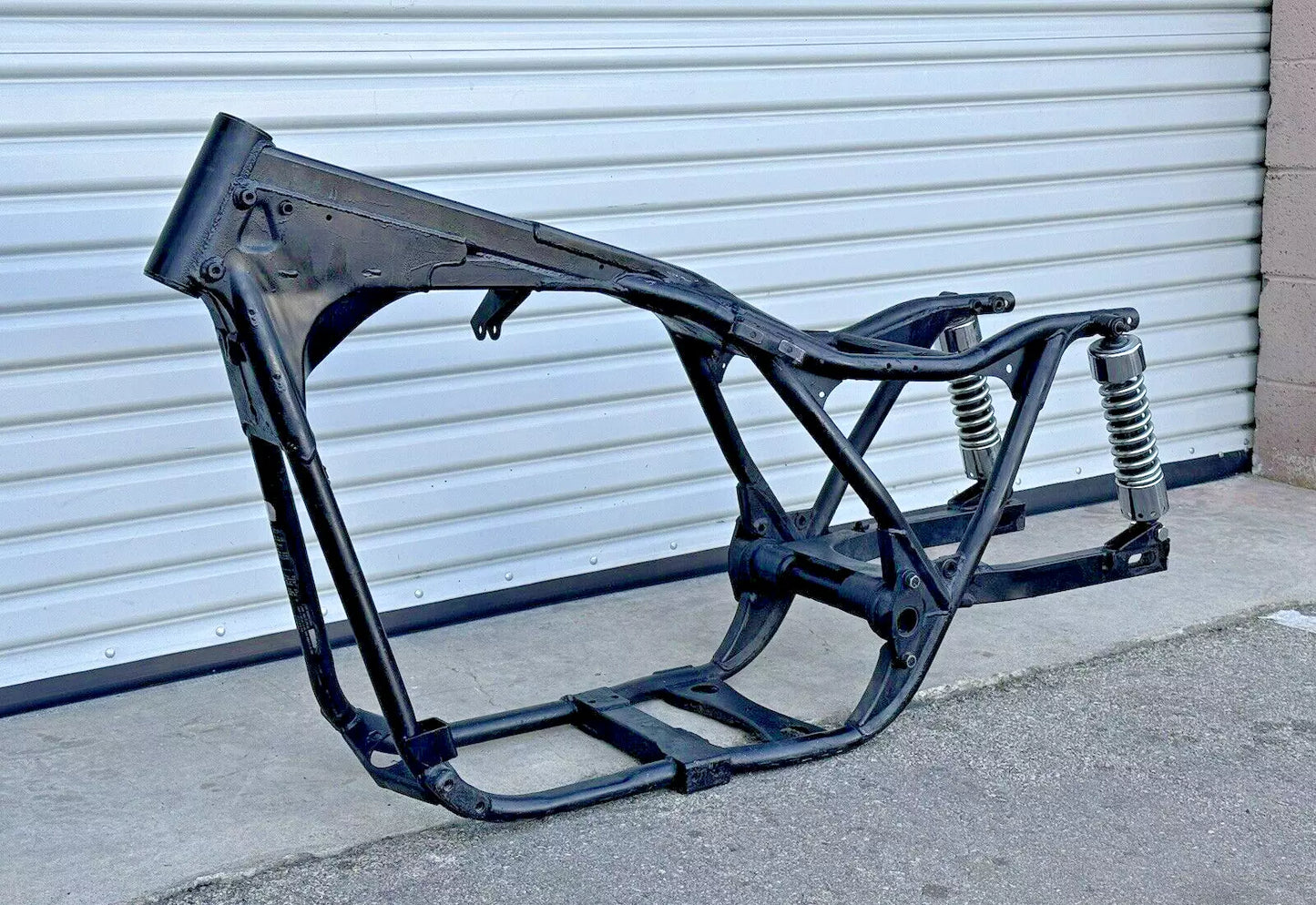 1985 HARLEY-DAVIDSON FXR FRAME FXRP SUPER GLIDE POLICE W/ SWINGARM & SHOCKS