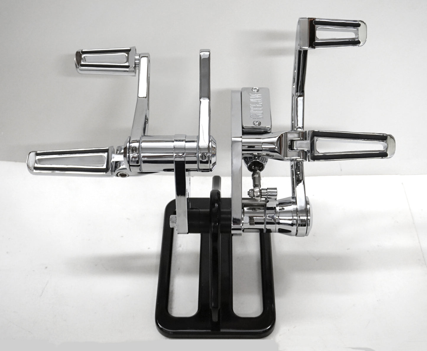 FORWARD CONTROLS - 84-99 SOFTAIL / RIGID / FX / FL - CHROME