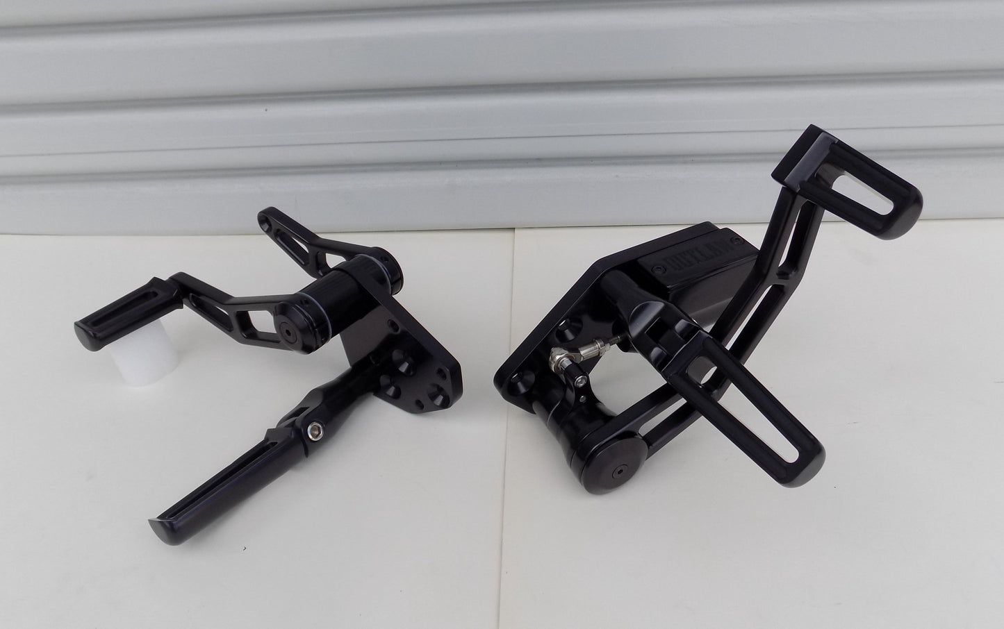 FORWARD CONTROLS - 84-99 SOFTAIL / RIGID / FX / FL - BLACK