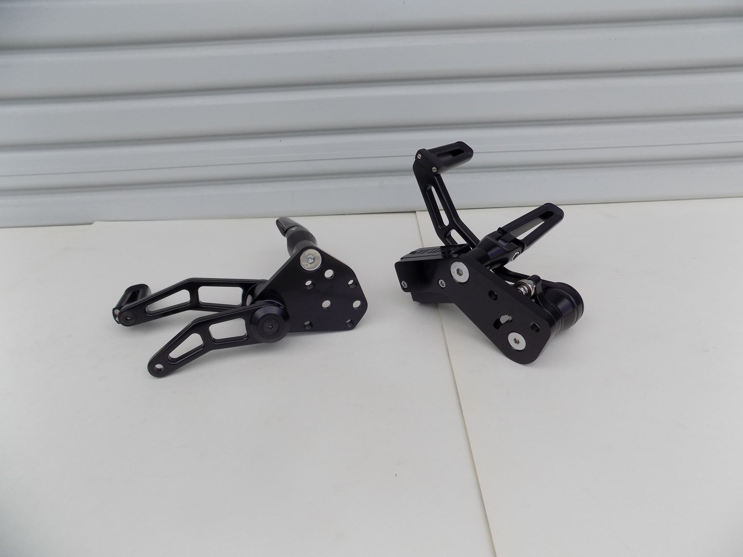 FORWARD CONTROLS - 84-99 SOFTAIL / RIGID / FX / FL - BLACK