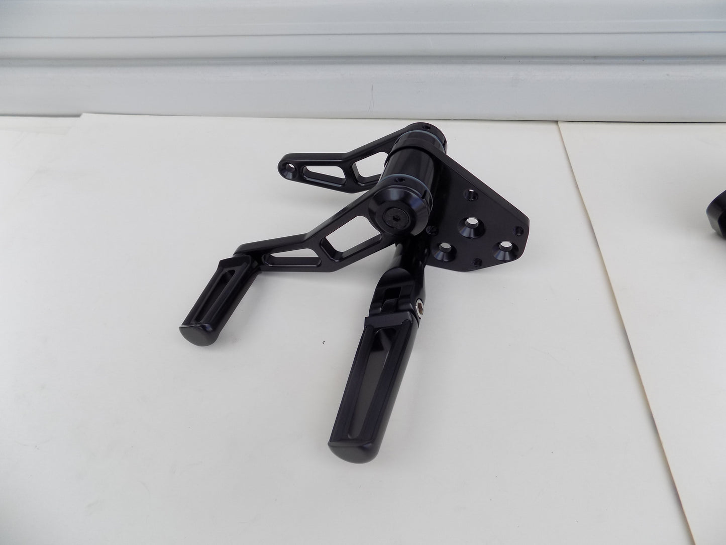 FORWARD CONTROLS - 84-99 SOFTAIL / RIGID / FX / FL - BLACK