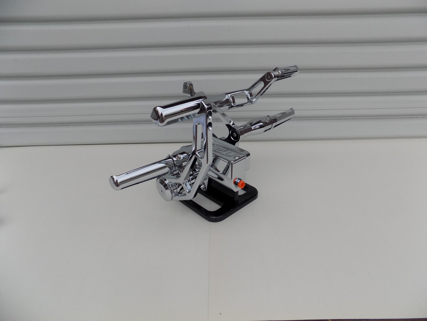 FORWARD CONTROLS - 2000-2017 SOFTAIL - CHROME