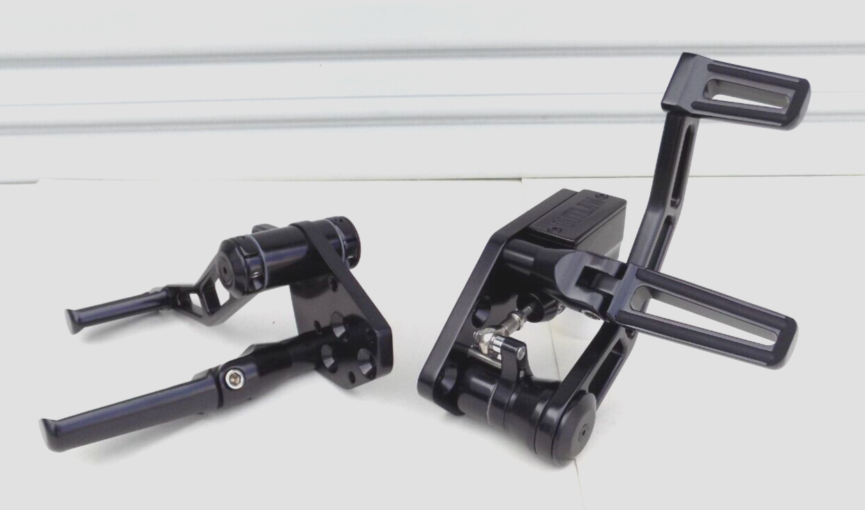 FORWARD CONTROLS - 84-99 SOFTAIL / RIGID / FX / FL - BLACK