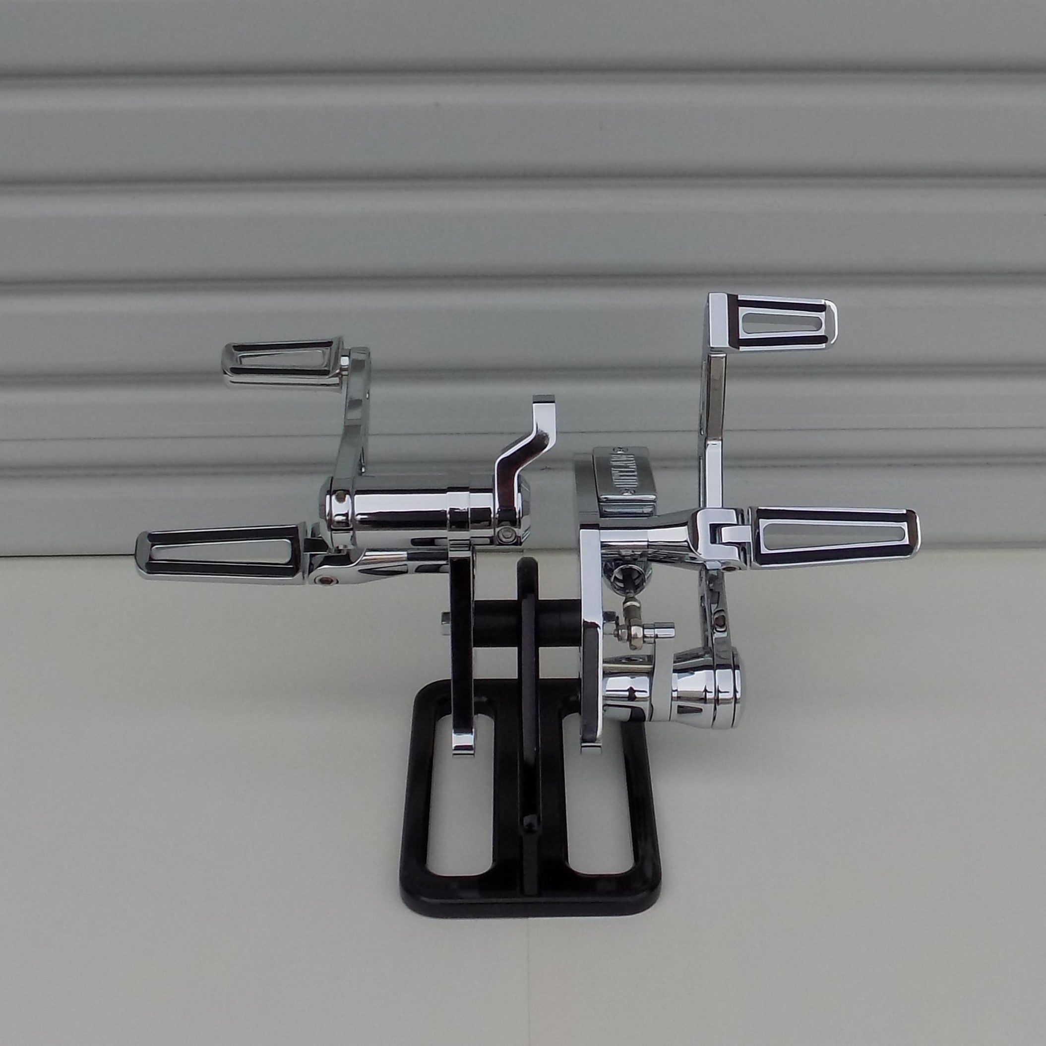 FORWARD CONTROLS - 2000-2017 SOFTAIL - CHROME – Outlaw Cycle Products