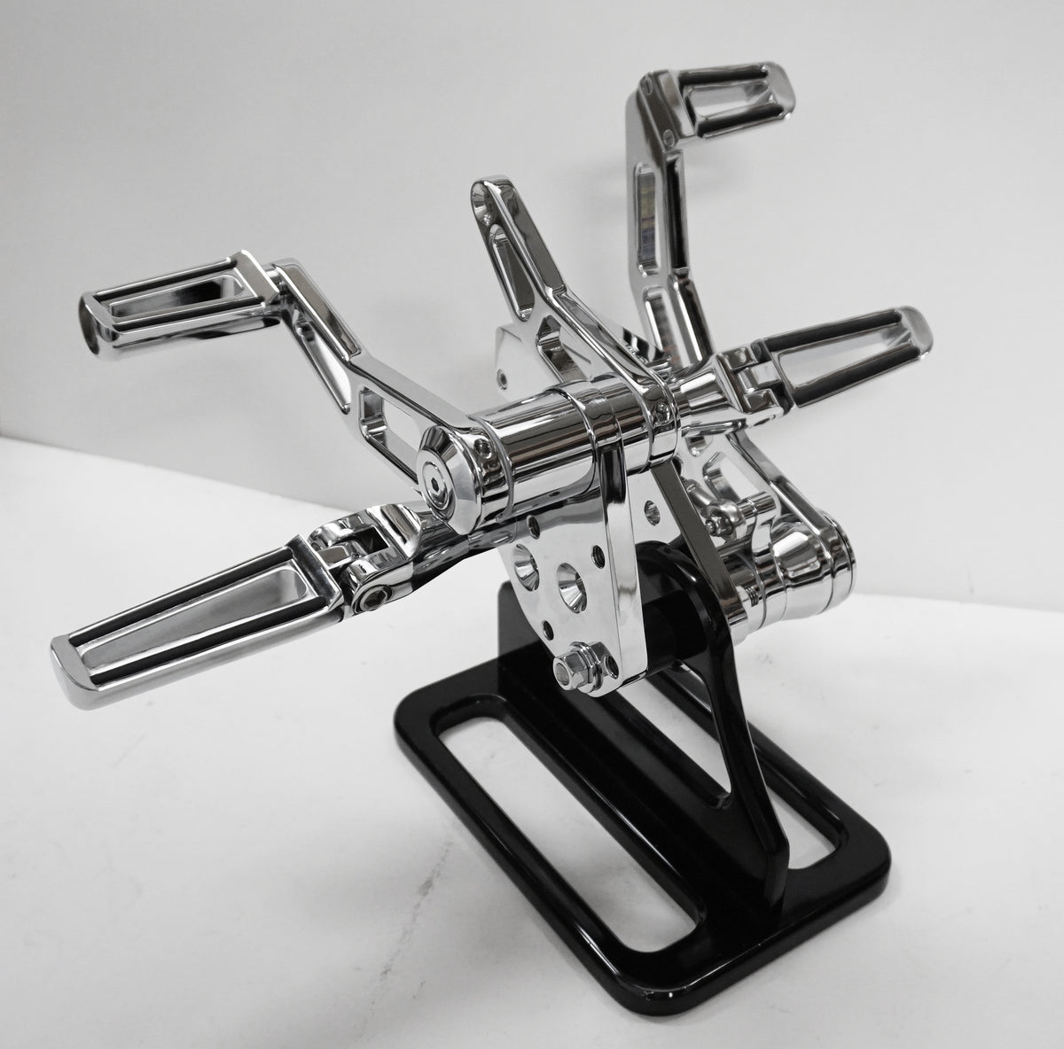 Forward Racing Parts FORWARD CONTROLS - 84-99 SOFTAIL / RIGID / FX / FL - CHROME – Outlaw ...
