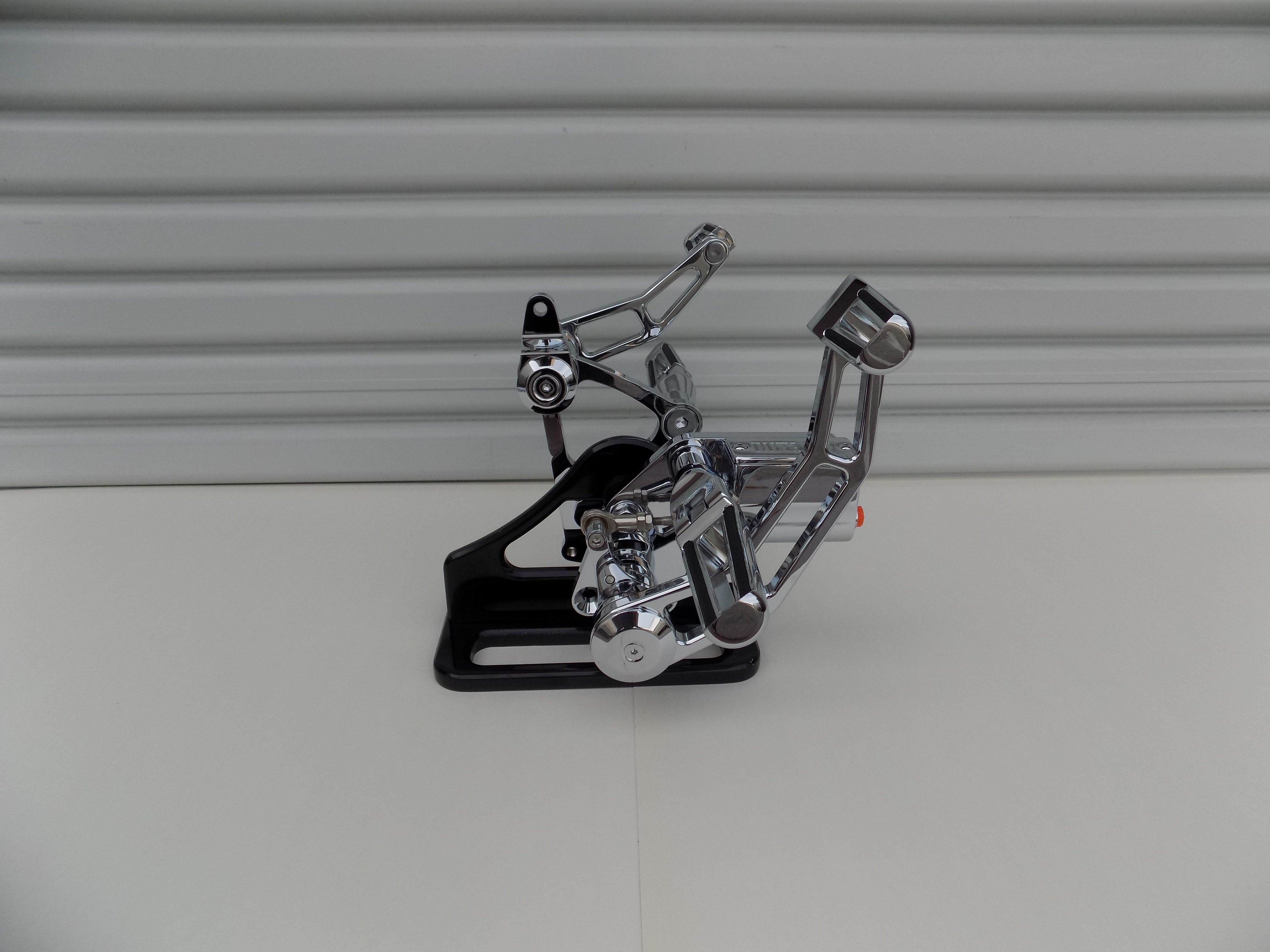 Forward Racing Parts FORWARD CONTROLS - 2000-2017 SOFTAIL - CHROME – Outlaw Cycle Products